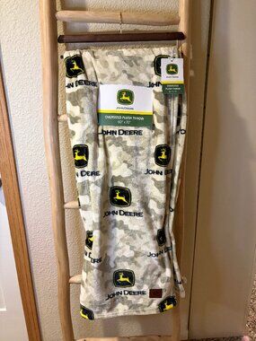 John Deere Camo Oversized Plush Throw Blanket 60x70 NWT